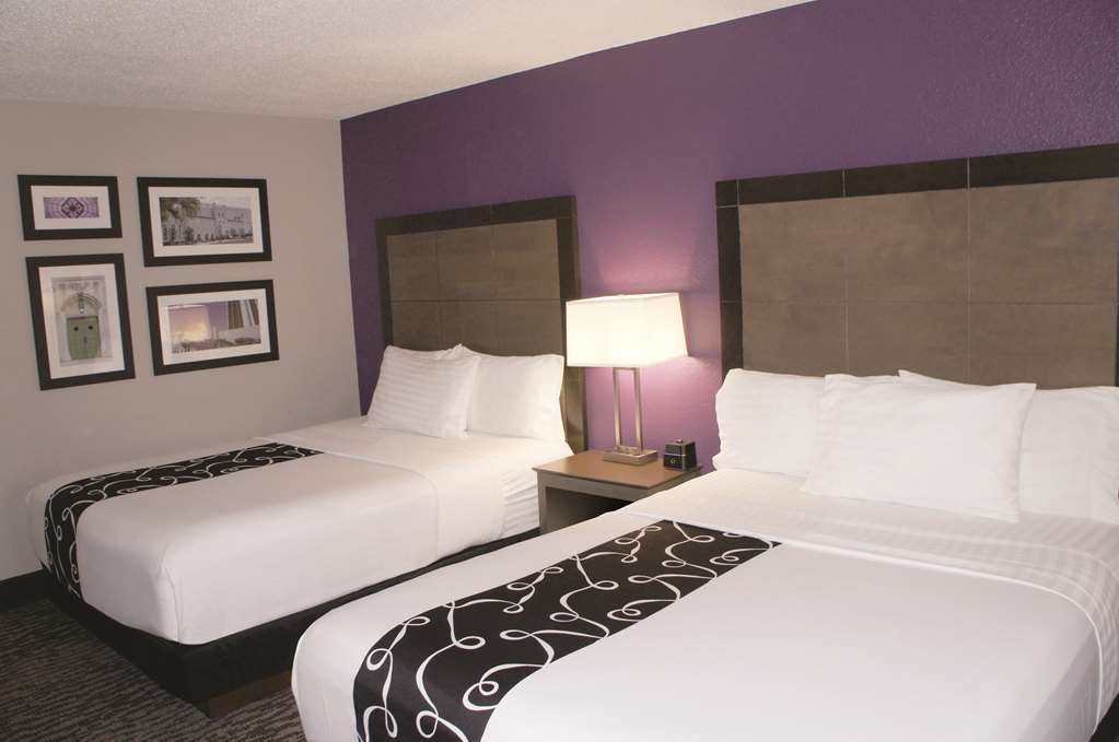 La Quinta And By Wyndham 3* Elkhart