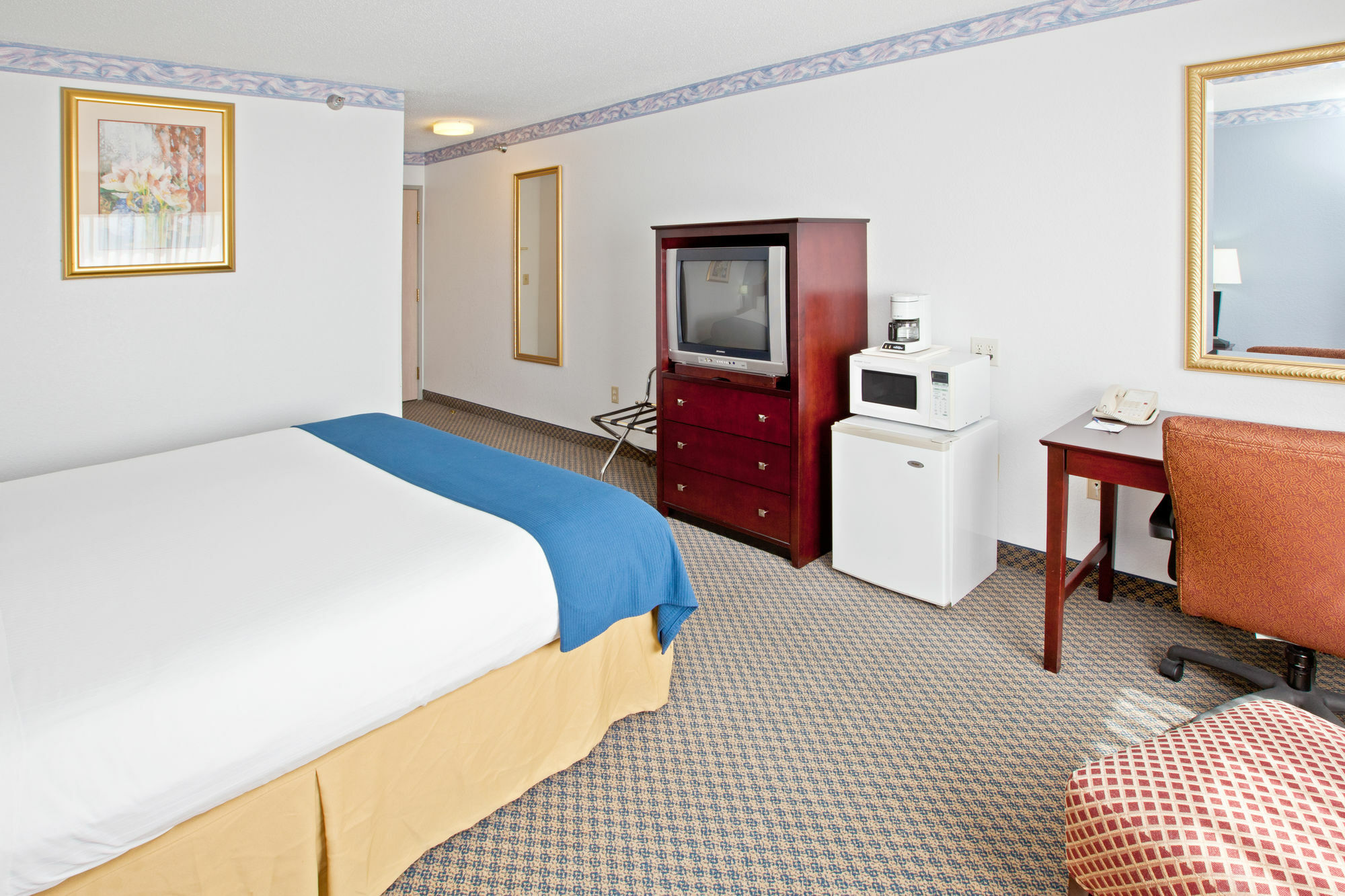 La Quinta And By Wyndham 3* Elkhart